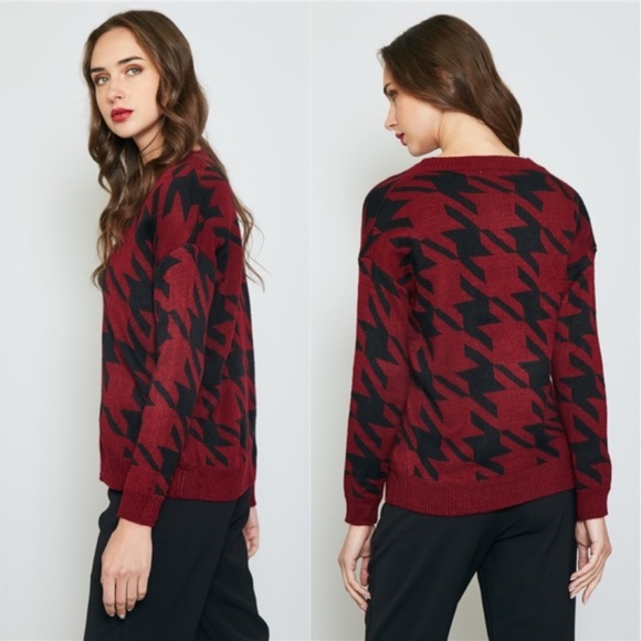 Burgundy/black houndstooth sweater - Picture 2 of 3